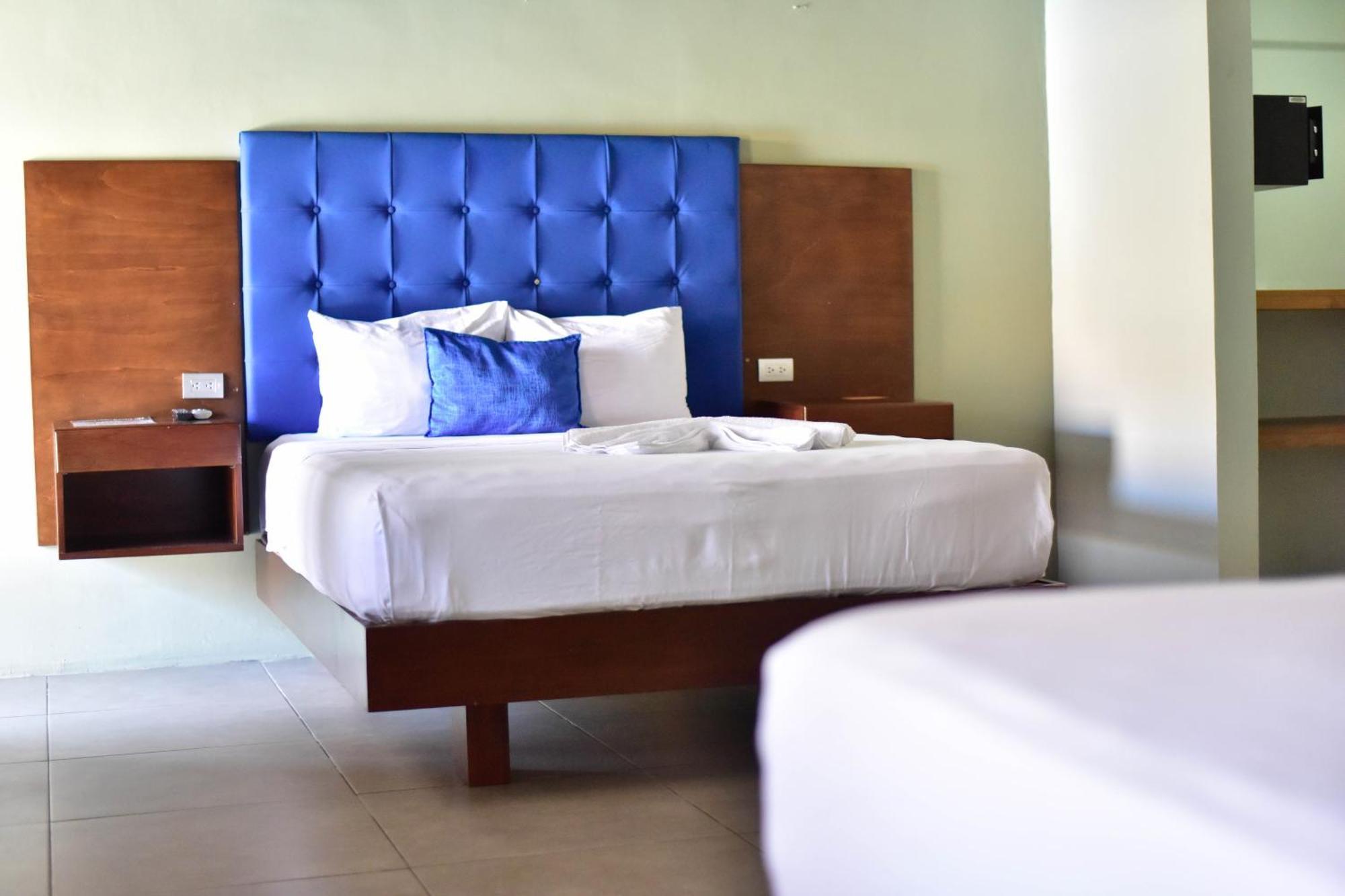 Republik Hotel, Bistro And Nightclub On Site Jaco Ngoại thất bức ảnh