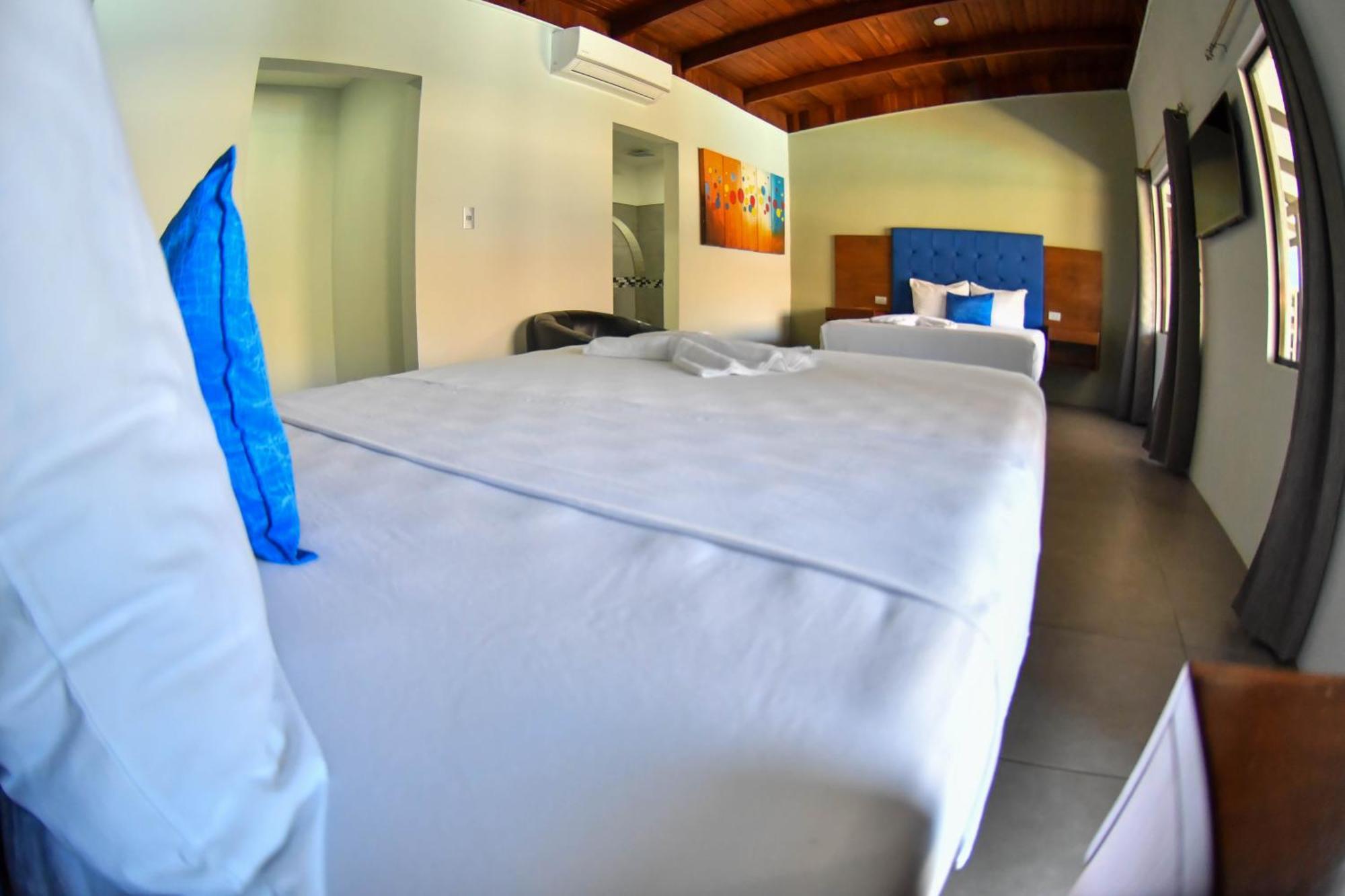 Republik Hotel, Bistro And Nightclub On Site Jaco Ngoại thất bức ảnh