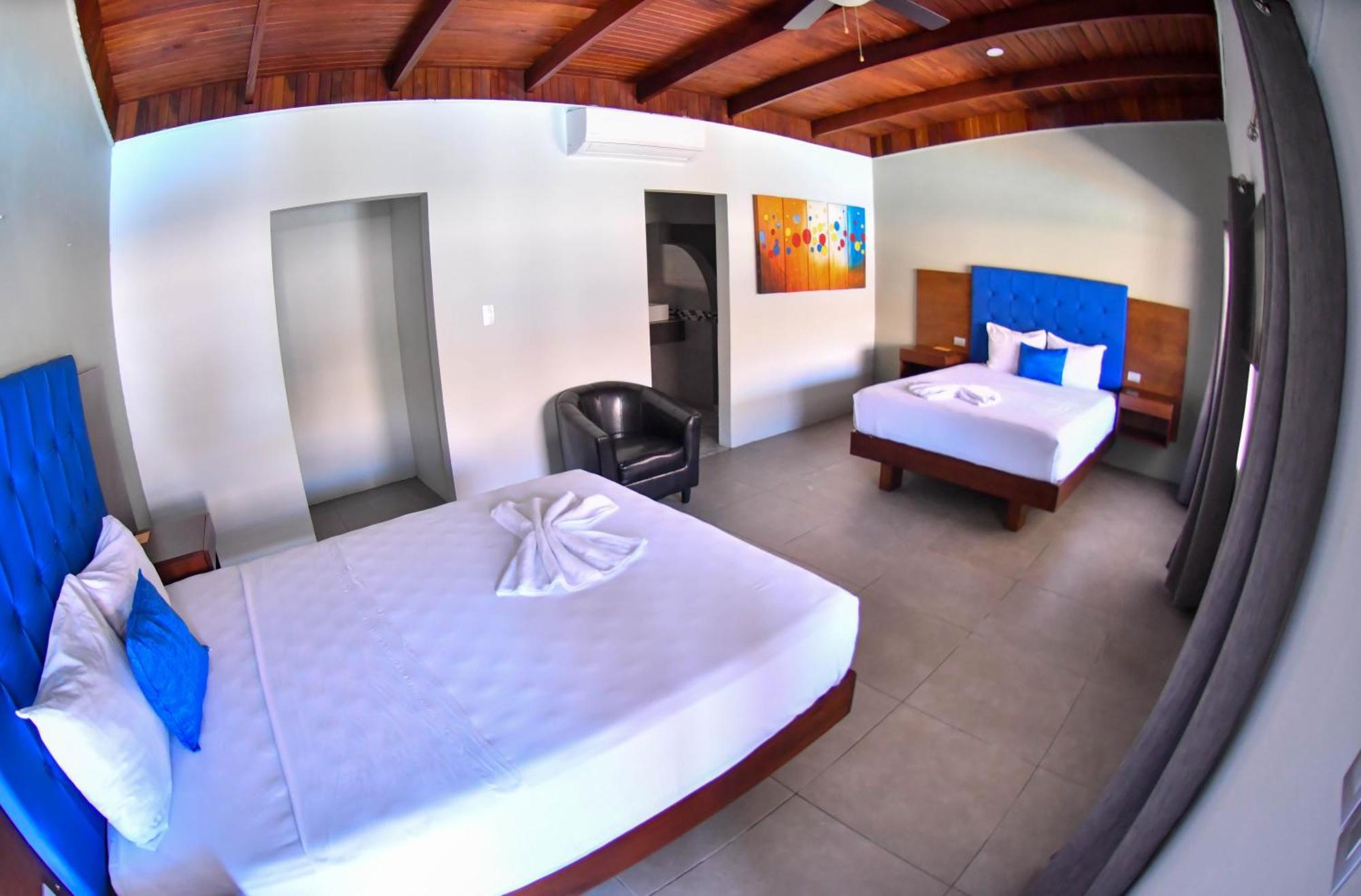 Republik Hotel, Bistro And Nightclub On Site Jaco Ngoại thất bức ảnh